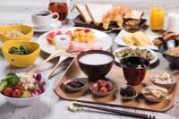 ホテルの敷地内または近くでの食事または食べ物