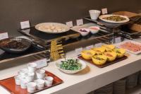 ホテルの敷地内または近くでの食事または食べ物