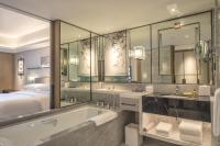 Grand Hyatt Hangzhouにあるバスルーム
