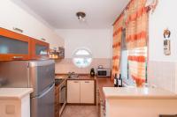 Kuchyň nebo kuchyňský kout v ubytování Family Apartment Dubrovnik - private jacuzzi terrace, private parking
