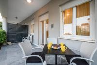Posezení v ubytování Family Apartment Dubrovnik - private jacuzzi terrace, private parking