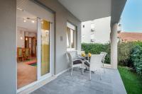 Zahrada ubytování Family Apartment Dubrovnik - private jacuzzi terrace, private parking