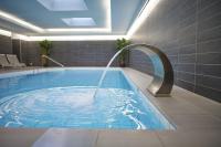 Bazén v ubytování Hotel la Meridiana, Lake & SPA nebo v jeho okolí