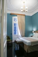 Posteľ alebo postele v izbe v ubytovaní # Alegra Apartment , 10mtrs from VENIZELOU Metro Station