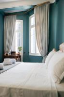 Posteľ alebo postele v izbe v ubytovaní # Alegra Apartment , 10mtrs from VENIZELOU Metro Station
