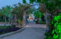 Poseidon Hotel Sea Resortにある庭