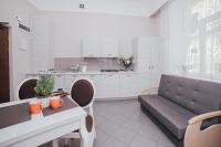 Kuchyň nebo kuchyňský kout v ubytování Apartamenty Bonerowska 5