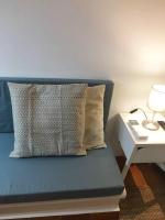 A seating area at Apartamentos Albertos