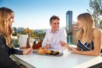 Jídlo v hotelu nebo okolí