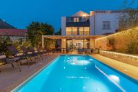 Bazén v ubytování Hedera Estate, Villa Hedera II nebo v jeho okolí