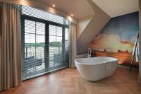 Koupelna v ubytování Van der Valk Hotel Groningen-Westerbroek