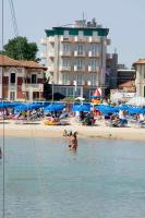 A beach at or near a szállodákat