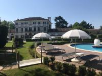 Basen w obiekcie Hotel Villa Condulmer lub w pobliżu