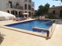 Basen w obiekcie Apartamentos Villa Primera lub w pobliżu
