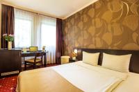 A bed or beds in a room at Hotel Villa Boyana - Free Parking