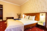A bed or beds in a room at Hotel Villa Boyana - Free Parking