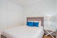 Postel nebo postele na pokoji v ubytování 137 LuxResidence