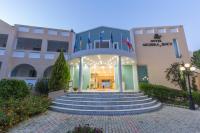 Fasada lub wejście do obiektu Niforeika Beach Hotel