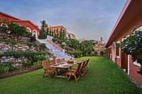 Vonkajšia záhrada v ubytovaní Villa Veneziano Suites & Villa