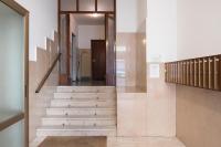 Plan piętra w obiekcie Gold House