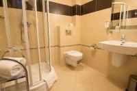 Kúpeľňa v ubytovaní Arena Hotel Spa & Wellness