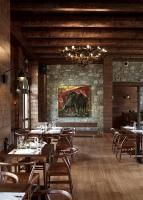 Reštaurácia alebo iné gastronomické zariadenie v ubytovaní Art Mainalon Hotel