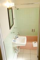 Ein Badezimmer in der Unterkunft Budget Inn &amp; Suites Colby