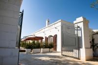 The building in which the holiday home is located