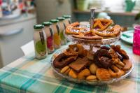 Jedlo v ubytovaní bed & breakfast alebo blízkom okolí