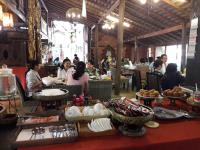 Mad på resortet eller i nærheden