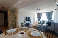 TV a/nebo společenská místnost v ubytování Apartment Lita Center