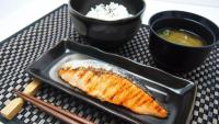 ホテルの敷地内または近くでの食事または食べ物