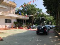The surrounding neighborhood or a neighborhood close to a panziókat