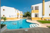 Bazén v ubytovaní Apartamentos Casa del Sol alebo v jeho blízkosti