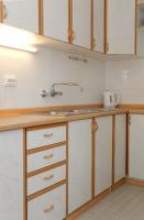 Kuchyňa alebo kuchynka v ubytovaní Holiday Home Lučica