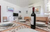 Nápoje v ubytovaní Holiday Home Lučica