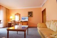 Televízia a/alebo spoločenská miestnosť v ubytovaní Marina Frapa Resort Rogoznica