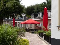 Het gebouw waarin het hotel zich bevindt