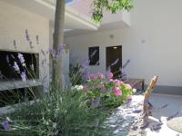 Zahrada ubytování Apartments Kuzmanic