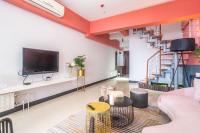 Zhengzhou Jinshui·Provincial Government· Locals Apartment 00161830にあるテレビまたはエンターテインメントセンター