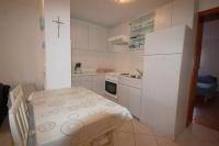 Kuchnia lub aneks kuchenny w obiekcie Apartments Daidzic by El-Pi Tours