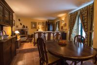 A kitchen or kitchenette at Casa Puertas
