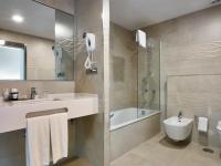 Kúpeľňa v ubytovaní Hotel Maestranza