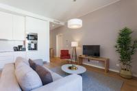 TV a/nebo společenská místnost v ubytování FLH Restauradores Charming Apartment