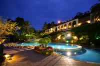 Bazén v ubytování Hotel Guitart Central Park Aqua Resort nebo v jeho okolí