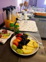 Jedlo v ubytovaní bed & breakfast alebo blízkom okolí