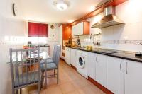 Kuchyň nebo kuchyňský kout v ubytování Tropical penthouse