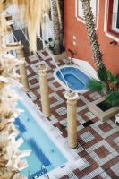 Bazén v ubytování Cleopatra Spa Hotel nebo v jeho okolí