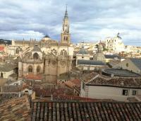 Nespecifikovaný výhled na destinaci Toledo nebo výhled na město při pohledu z apartmánu