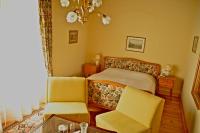 A seating area at Hotel See-Villa